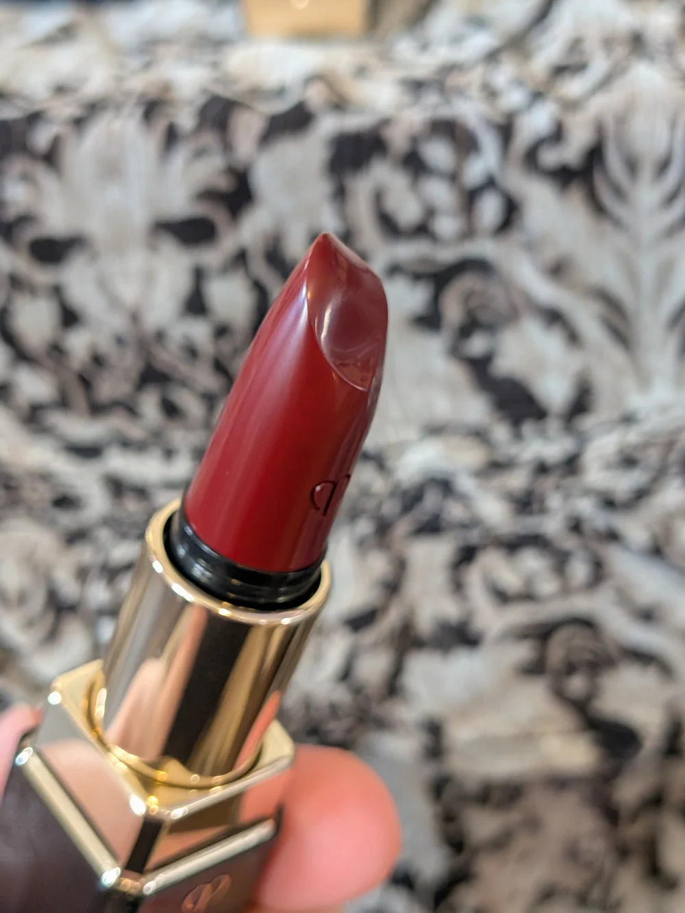 Cle De Peau Pillow Book Lipstick NIB Beautiful 😍❤️😍